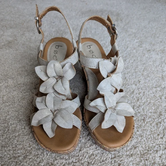 B.O.C Wedge Sandals In Champagne Color. Size 6 - Picture 1 of 6